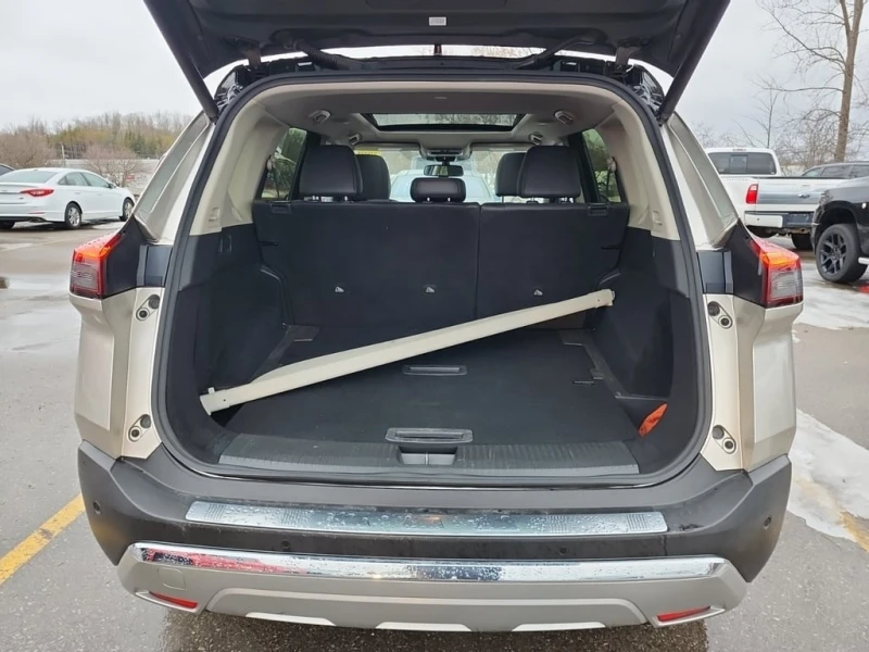 Nissan Rogue * PLATINUM * CARFAX * ЦЕНА ДО БГ, снимка 14 - Автомобили и джипове - 53445623