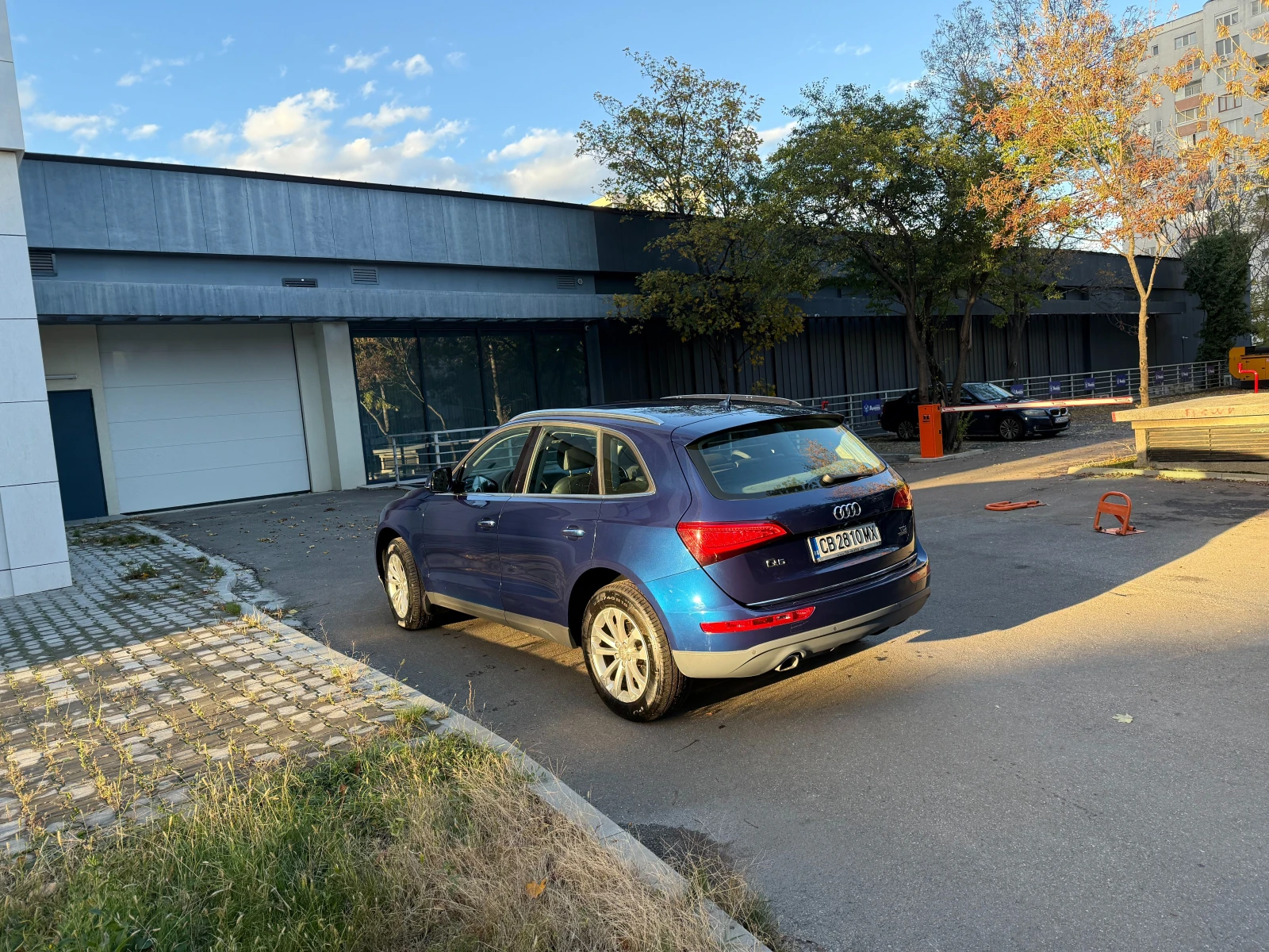 Audi Q5 2.0TDI Quattro - изображение 3