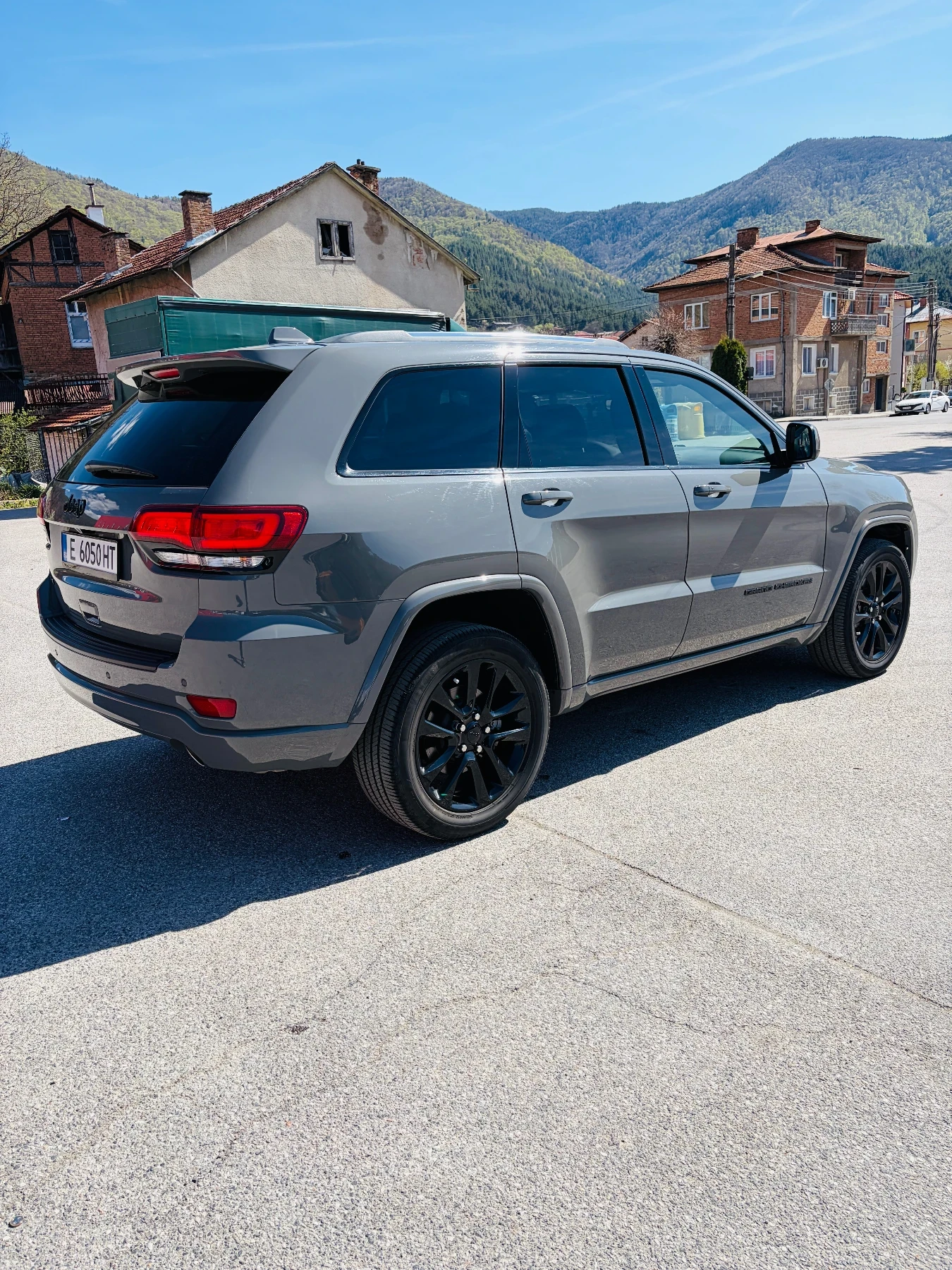 Jeep Grand cherokee LAREDO E 3.6 V6 AWD 8ZF, снимка 5 - Автомобили и джипове - 53917732