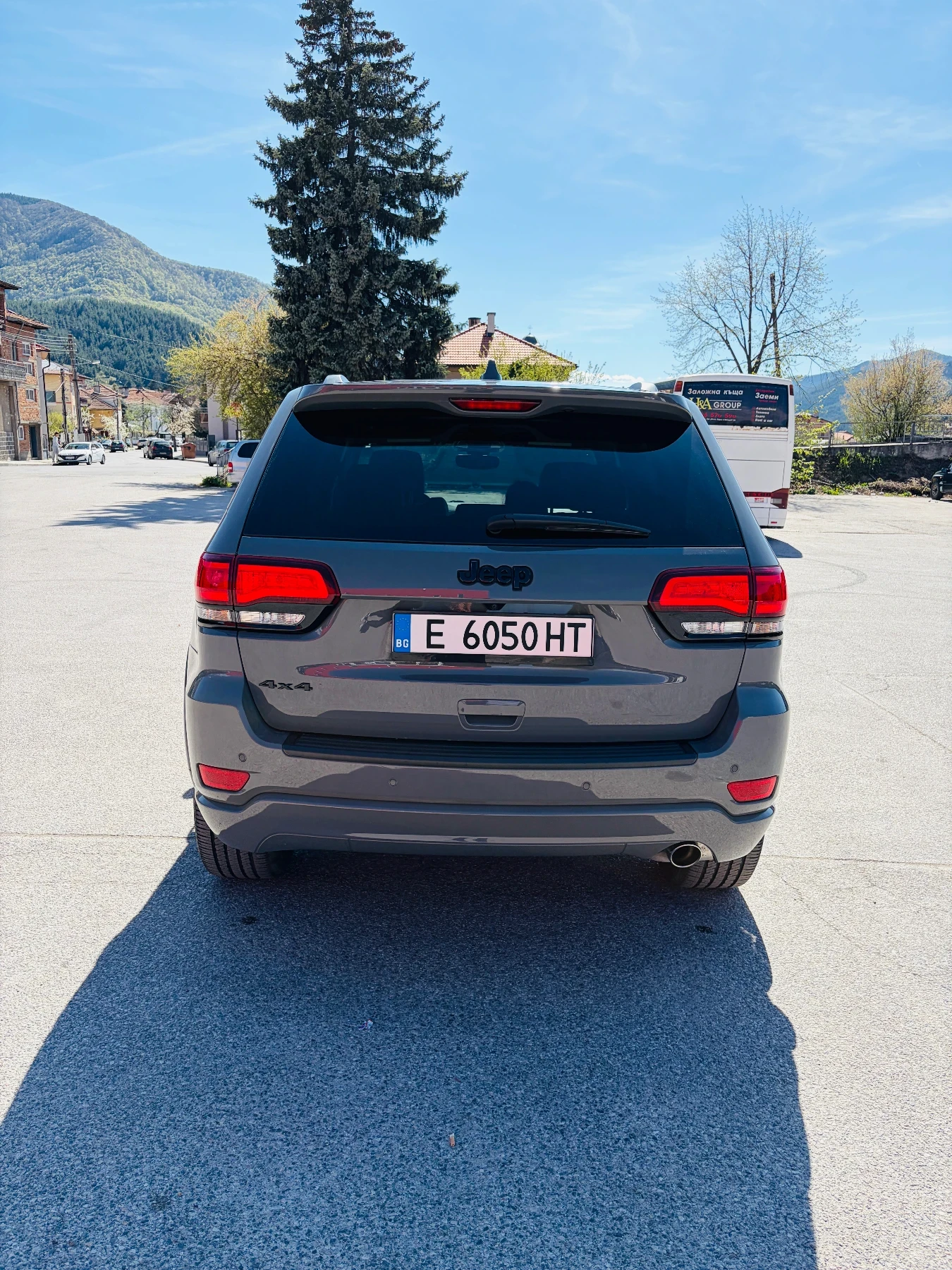 Jeep Grand cherokee LAREDO E 3.6 V6 AWD 8ZF, снимка 6 - Автомобили и джипове - 53917732