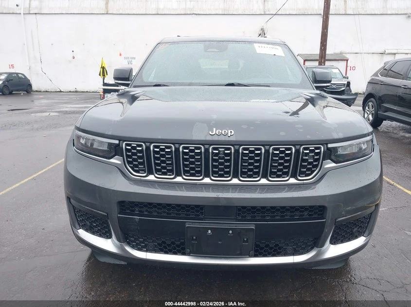 Jeep Grand cherokee 3.6l L Summit Reserve 4X4, снимка 13 - Автомобили и джипове - 54106302