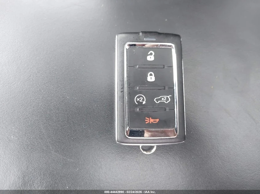 Jeep Grand cherokee 3.6l L Summit Reserve 4X4, снимка 11 - Автомобили и джипове - 54106302