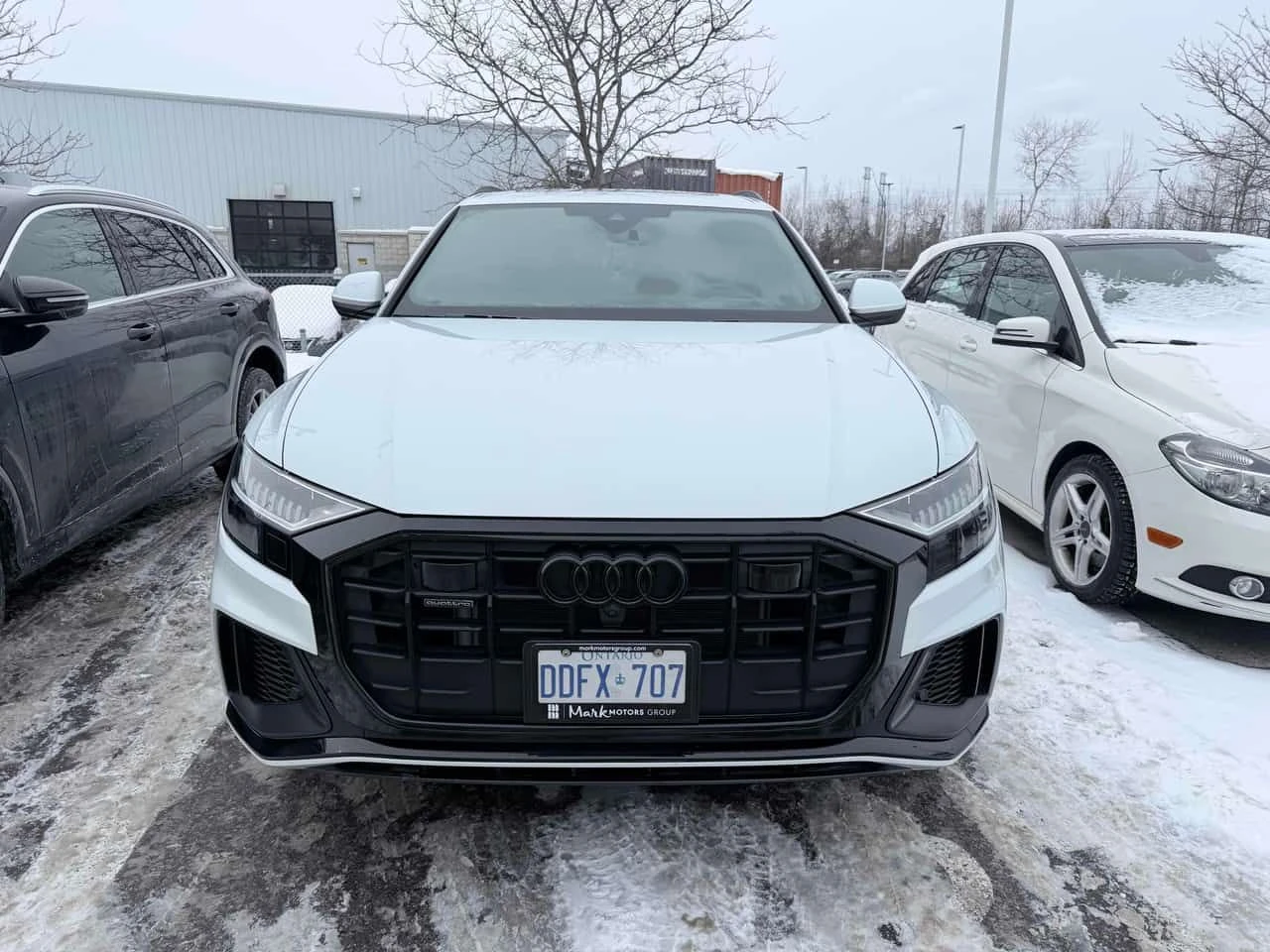 Audi Q8 * Technik * S-LINE * ДИСТРОНИК* 360* ОБДУХВАНЕ, снимка 15 - Автомобили и джипове - 54129358