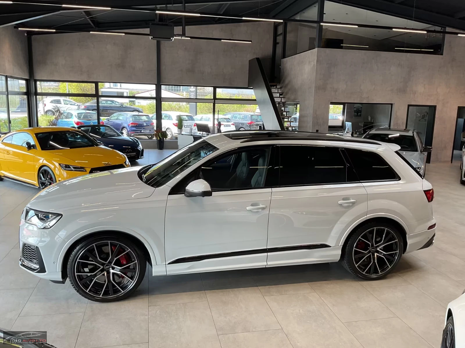 Audi SQ7 B&O/507HP/HUD/MATRIX/PANO/360/ACC/396z, снимка 4 - Автомобили и джипове - 54423954