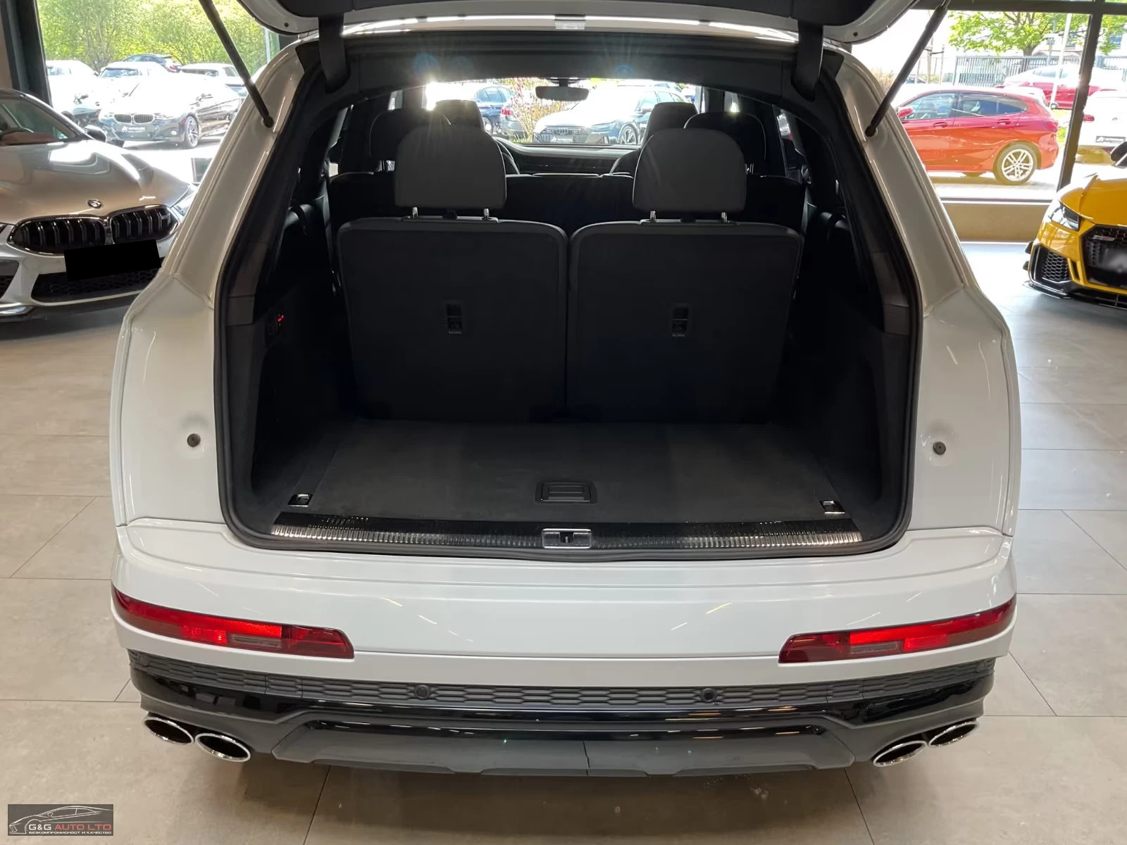 Audi SQ7 B&O/507HP/HUD/MATRIX/PANO/360/ACC/396z, снимка 9 - Автомобили и джипове - 54423954