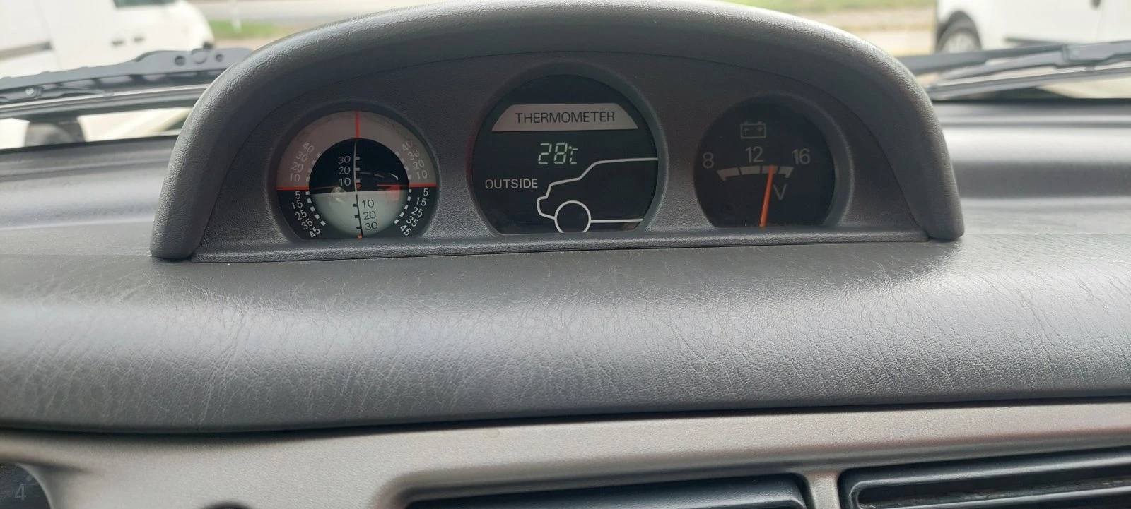 Mitsubishi L200 2.5 tdi клима, снимка 12 - Автомобили и джипове - 54477318