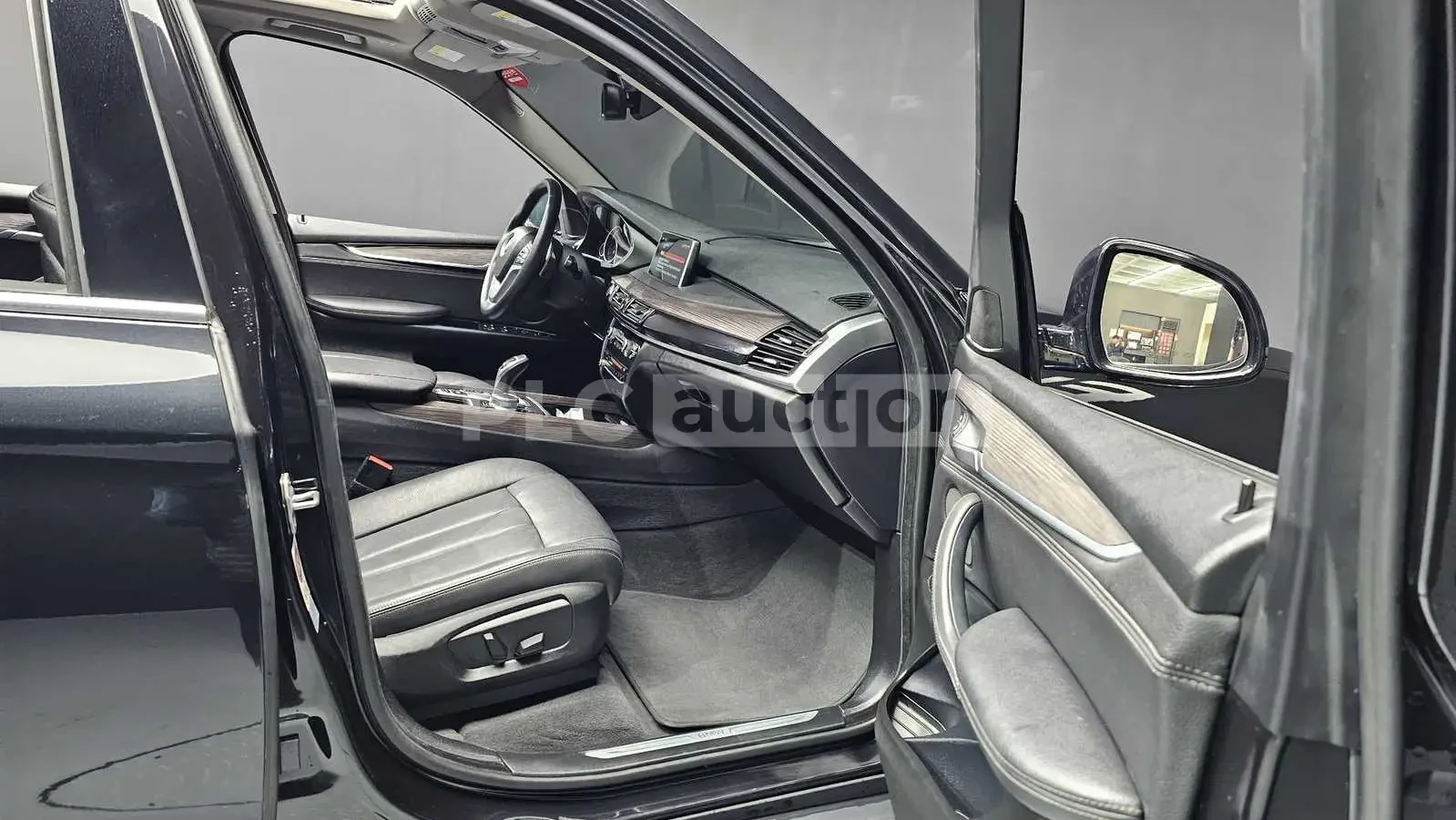 BMW X5 30D xDrive| PANO| 360КАМЕРА| ПАМЕТ| ВКЛ.ТЕХНОТЕСТ, снимка 8 - Автомобили и джипове - 54615888