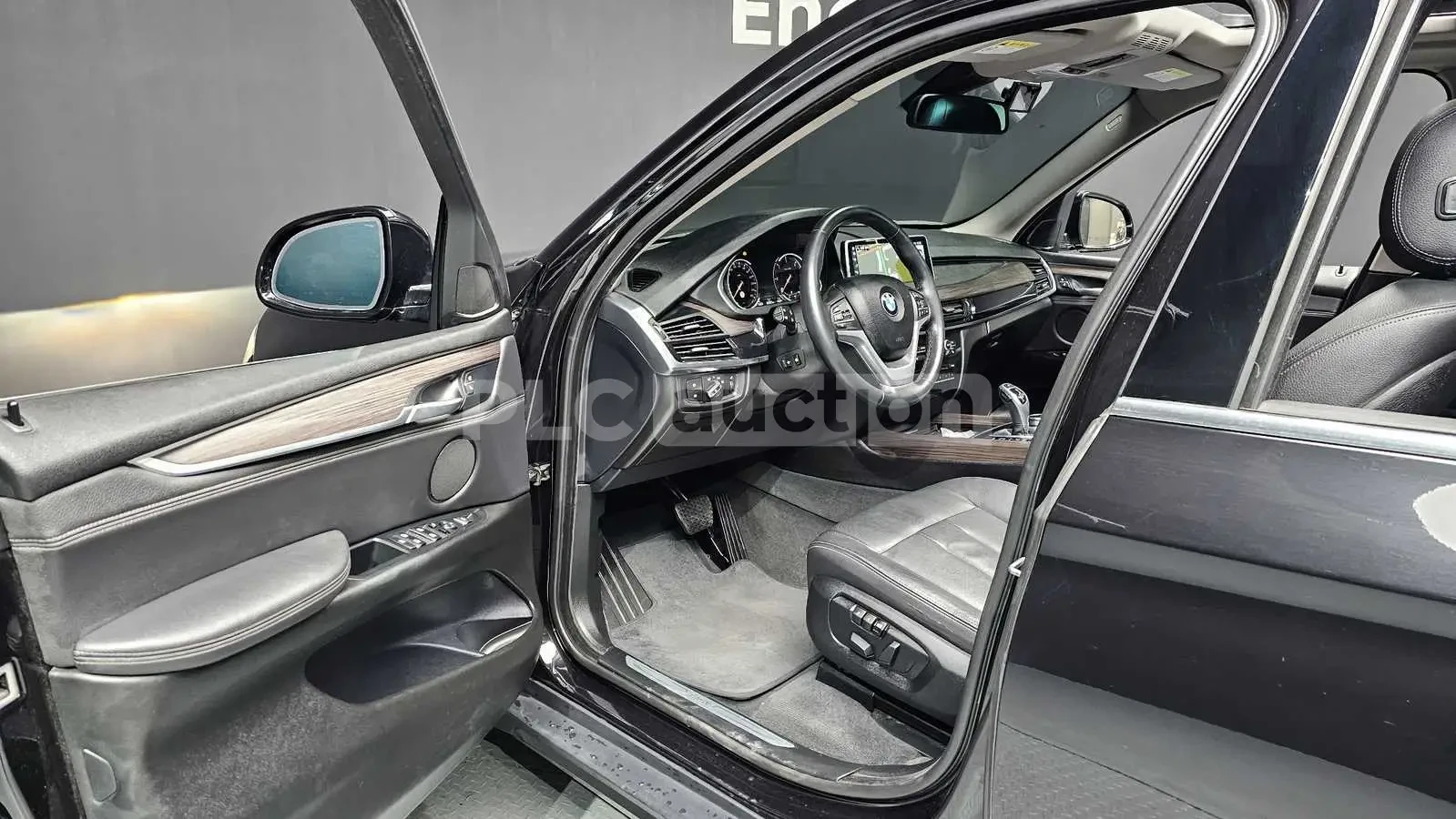 BMW X5 30D xDrive| PANO| 360КАМЕРА| ПАМЕТ| ВКЛ.ТЕХНОТЕСТ, снимка 9 - Автомобили и джипове - 54615888