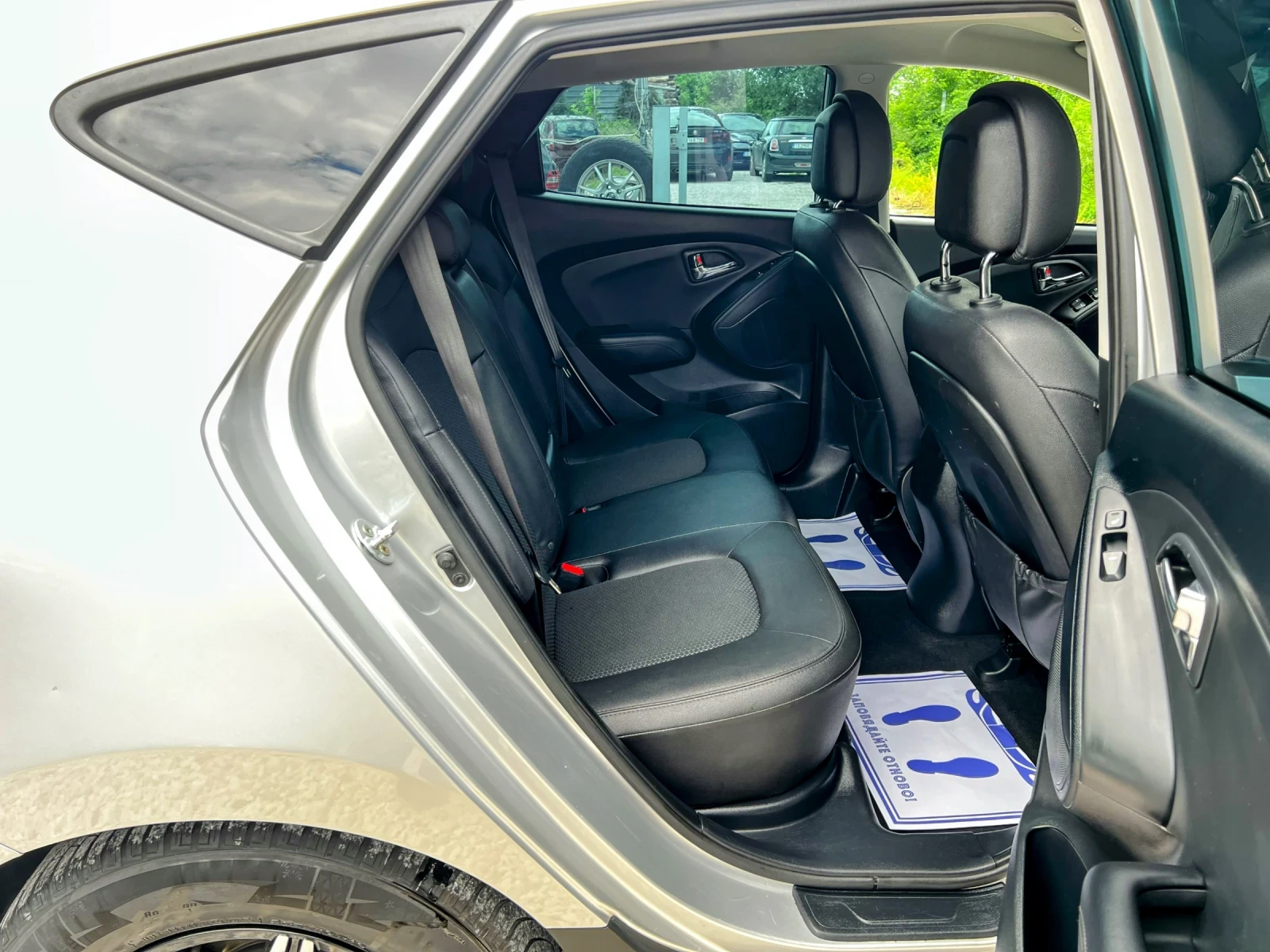 Hyundai IX35 2.0CRDI AUTOMATIC 184PS. SWISS EDITION, снимка 13 - Автомобили и джипове - 54652077