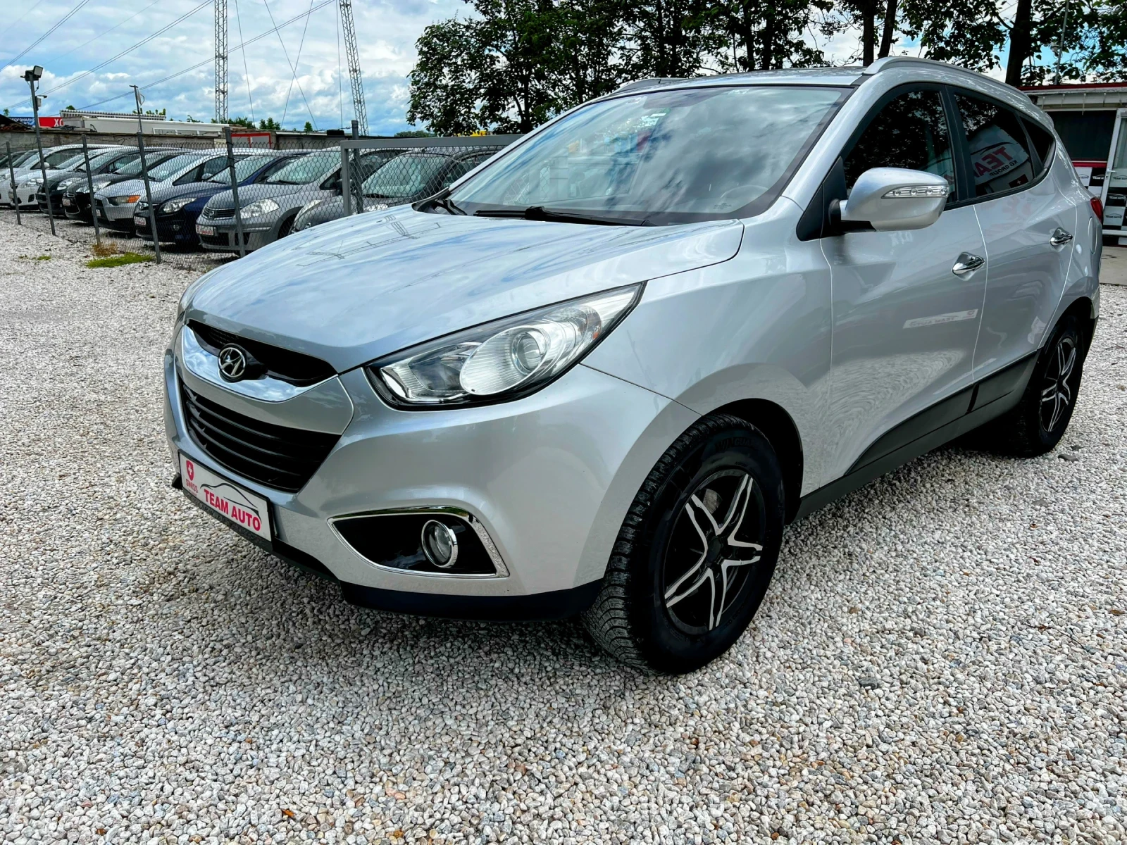 Hyundai IX35 2.0CRDI AUTOMATIC 184PS. SWISS EDITION, снимка 3 - Автомобили и джипове - 54652077