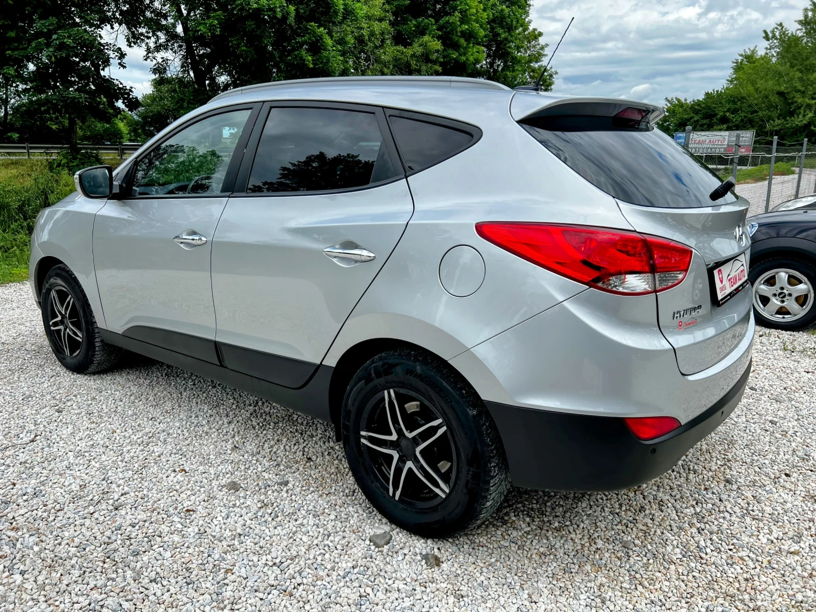 Hyundai IX35 2.0CRDI AUTOMATIC 184PS. SWISS EDITION, снимка 5 - Автомобили и джипове - 54652077