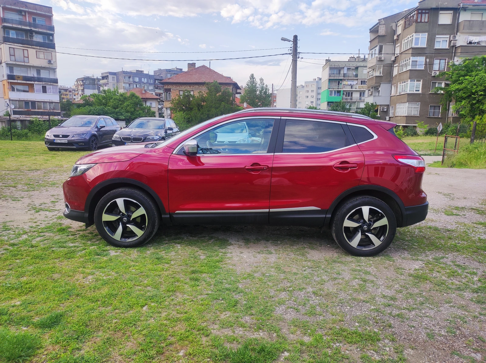 Nissan Qashqai 1.6Turbo 163к.с. Tekna Euro6b, снимка 3 - Автомобили и джипове - 54708133