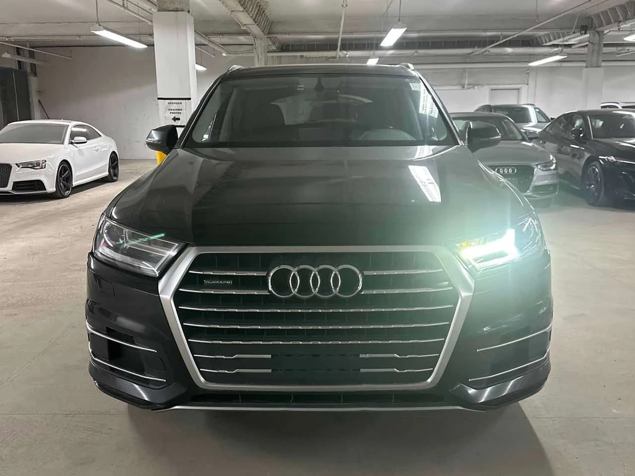 Audi Q7 * ГЛАВНО ПРЕДСТАВИТЕЛСТВО НА AUDI * , снимка 2 - Автомобили и джипове - 54859777