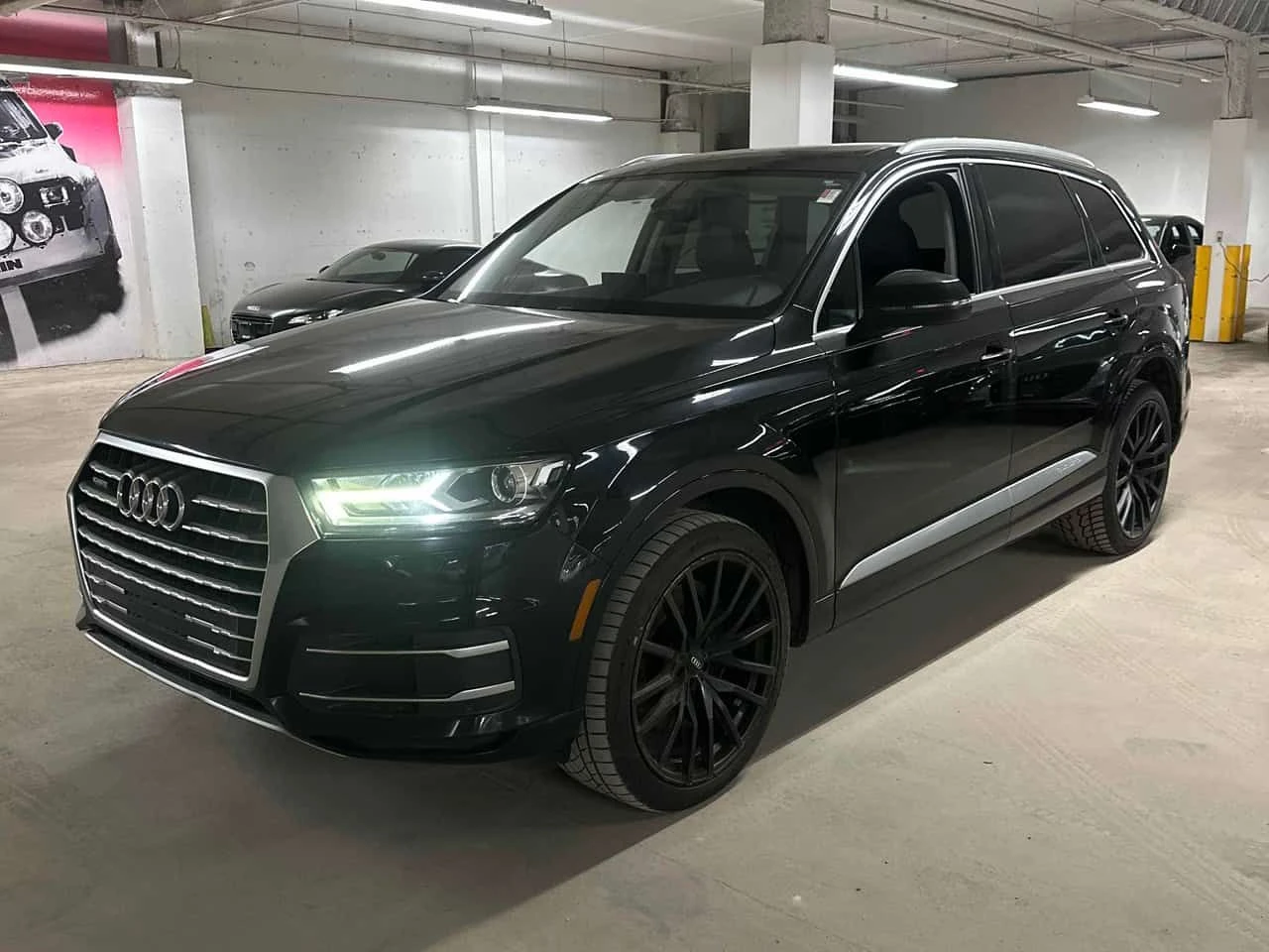Audi Q7 * ГЛАВНО ПРЕДСТАВИТЕЛСТВО НА AUDI * 