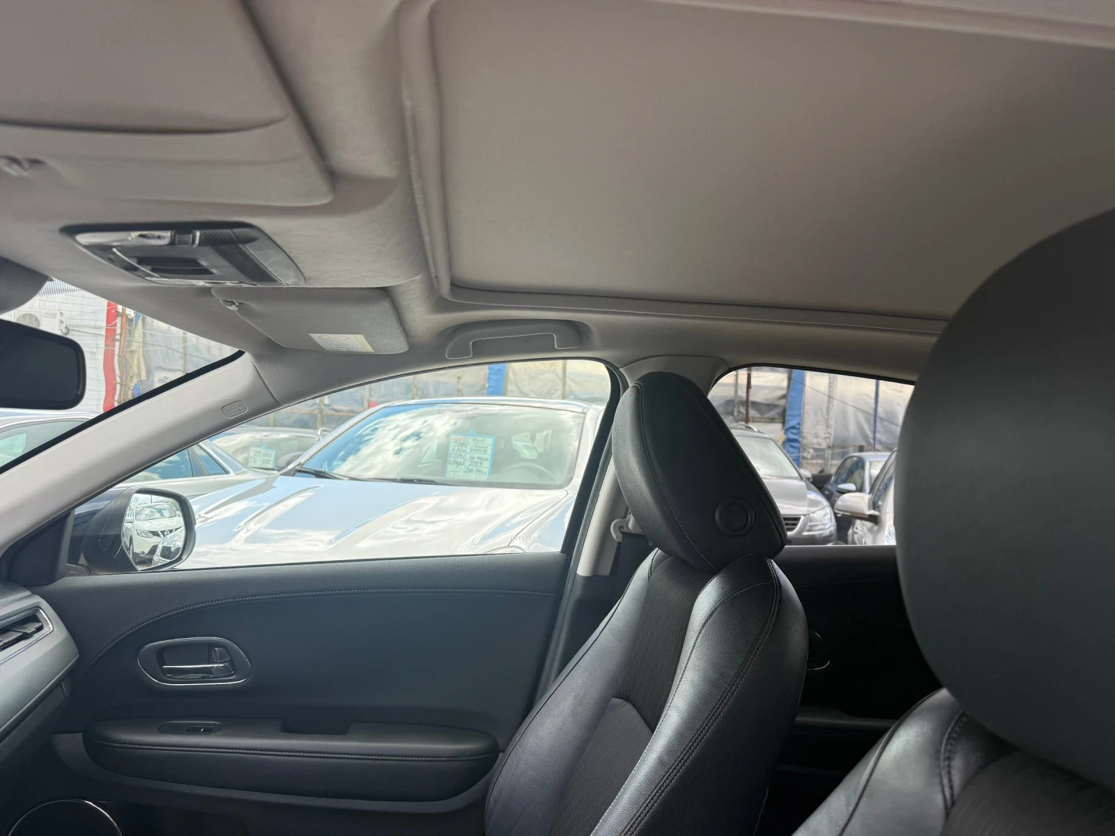 Honda Hr-v Автоматик -Бензин, снимка 14 - Автомобили и джипове - 55013735