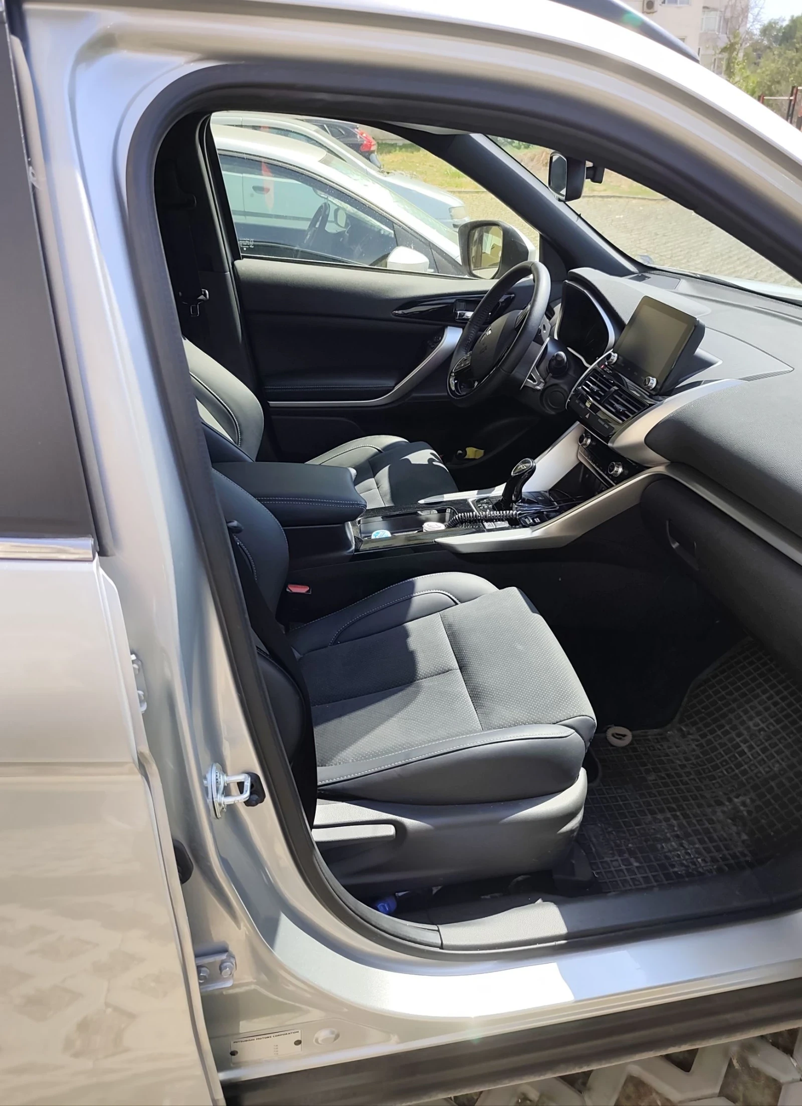 Mitsubishi Eclipse Cross, снимка 5 - Автомобили и джипове - 55843434