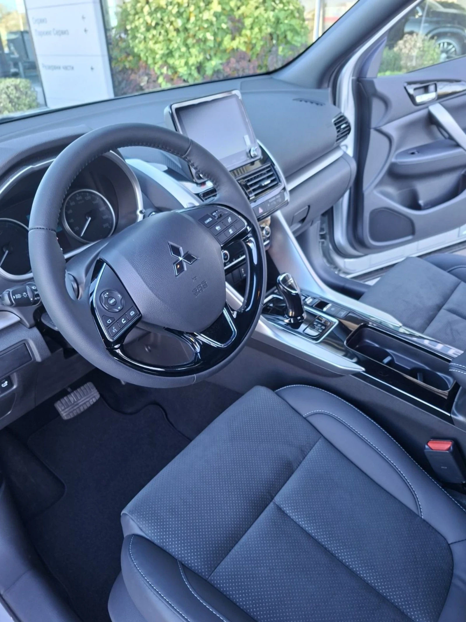 Mitsubishi Eclipse Cross, снимка 3 - Автомобили и джипове - 55843434