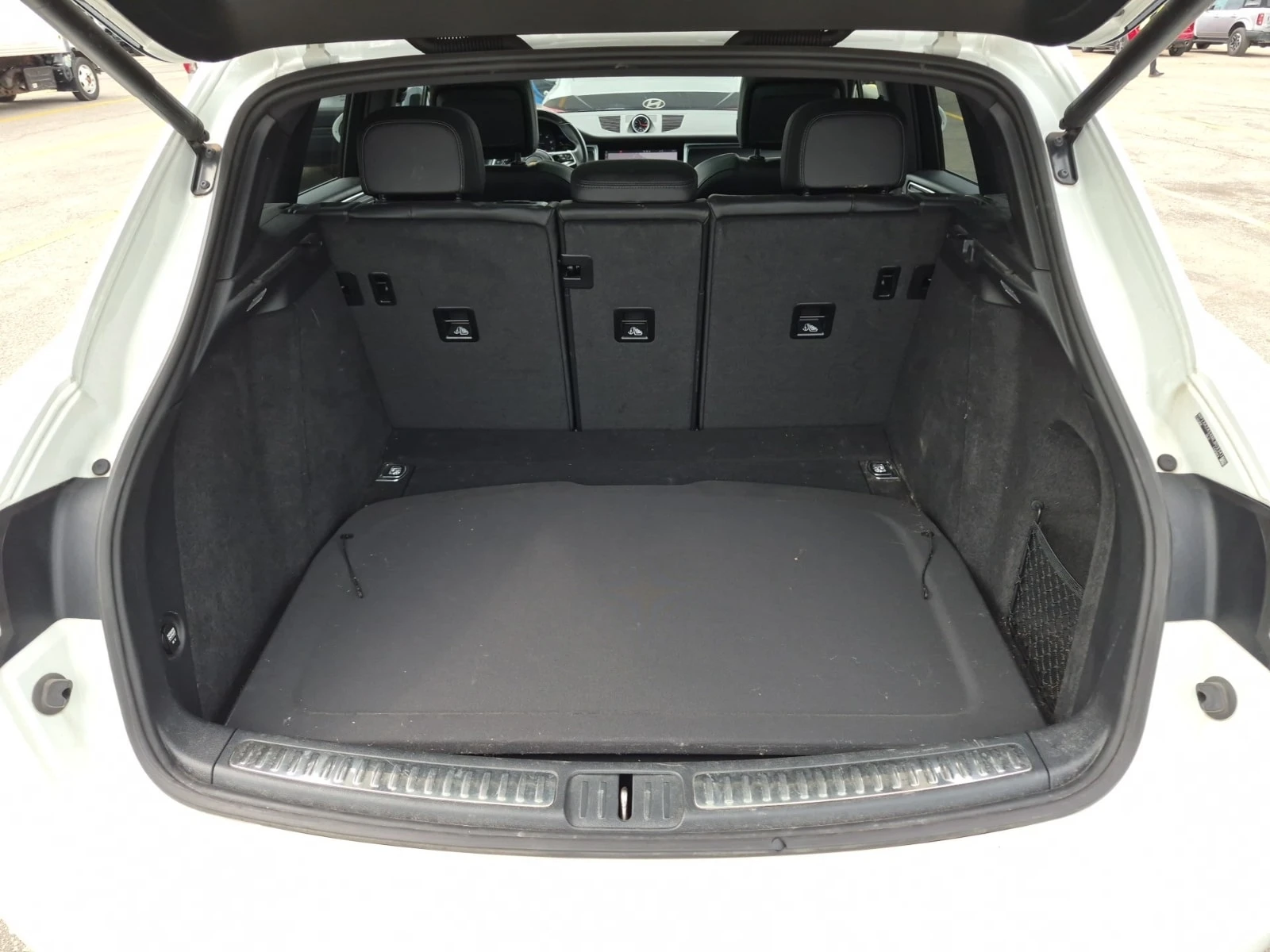 Porsche Macan  AWD 3.0L / 360 / MEMORY / PANO , снимка 14 - Автомобили и джипове - 55999844