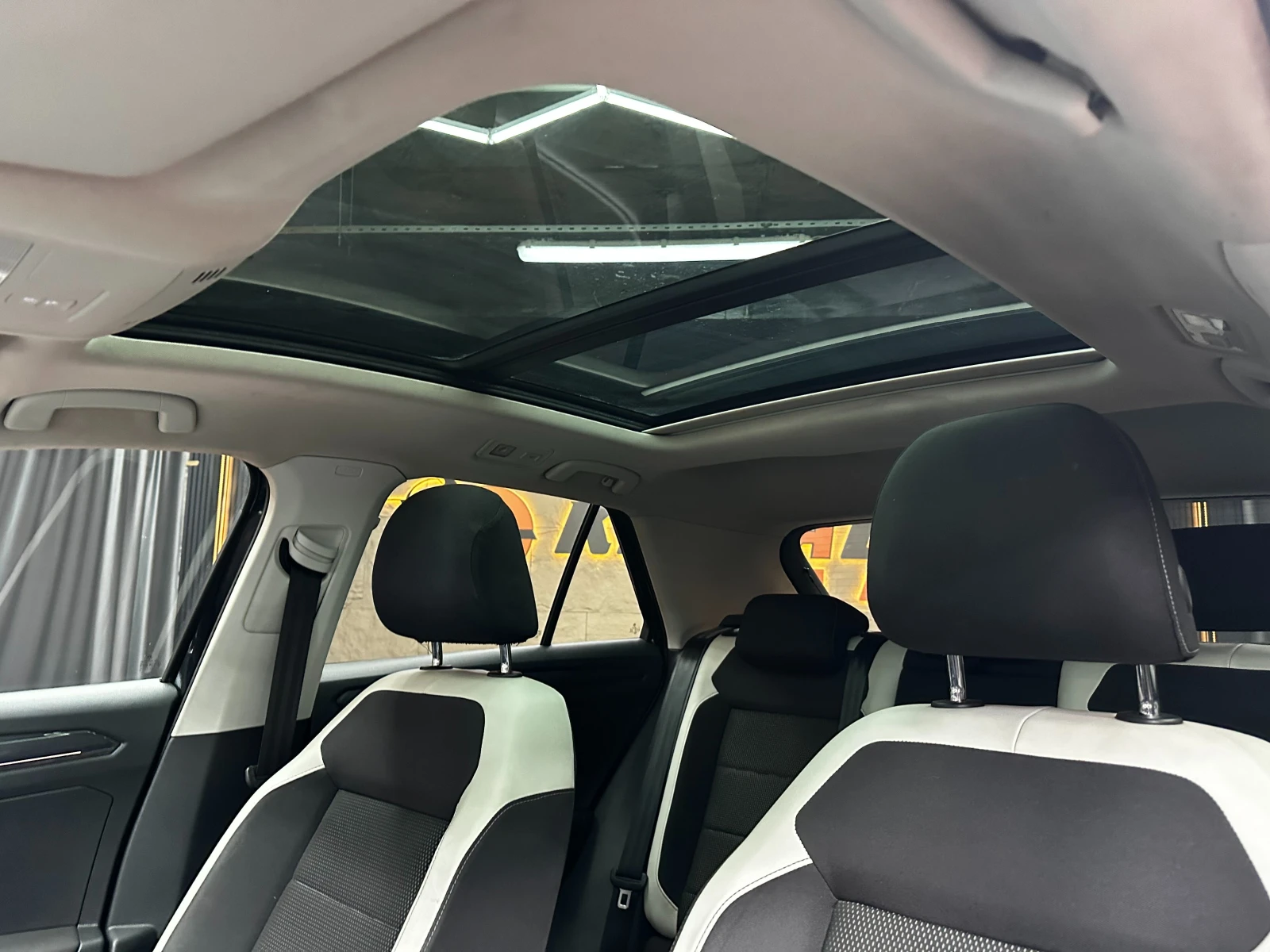 VW T-Roc 4x4/�������� �������/����������� �� | Mobile.bg � ����������� 9