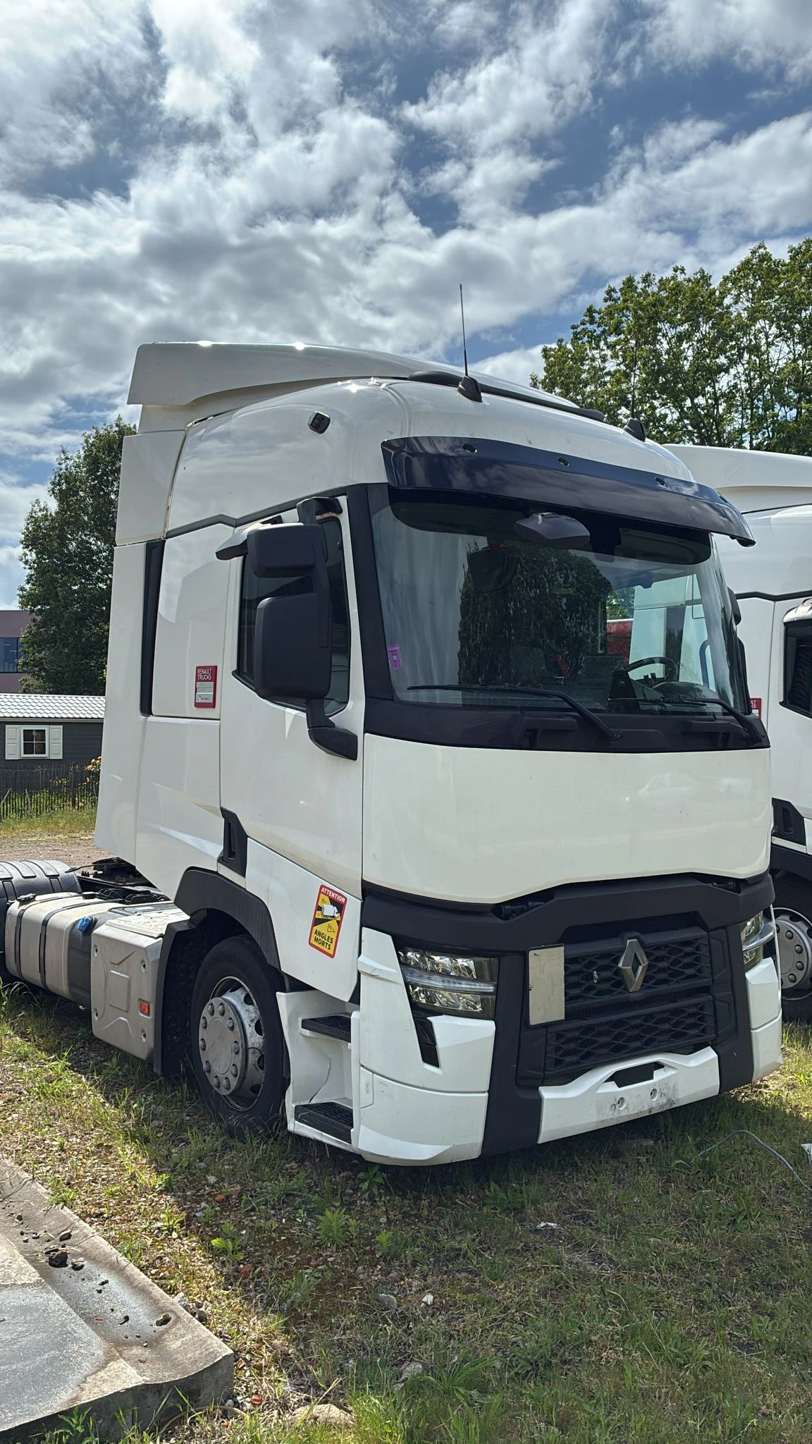 Renault T 480, Mega, 4 broya, Veb