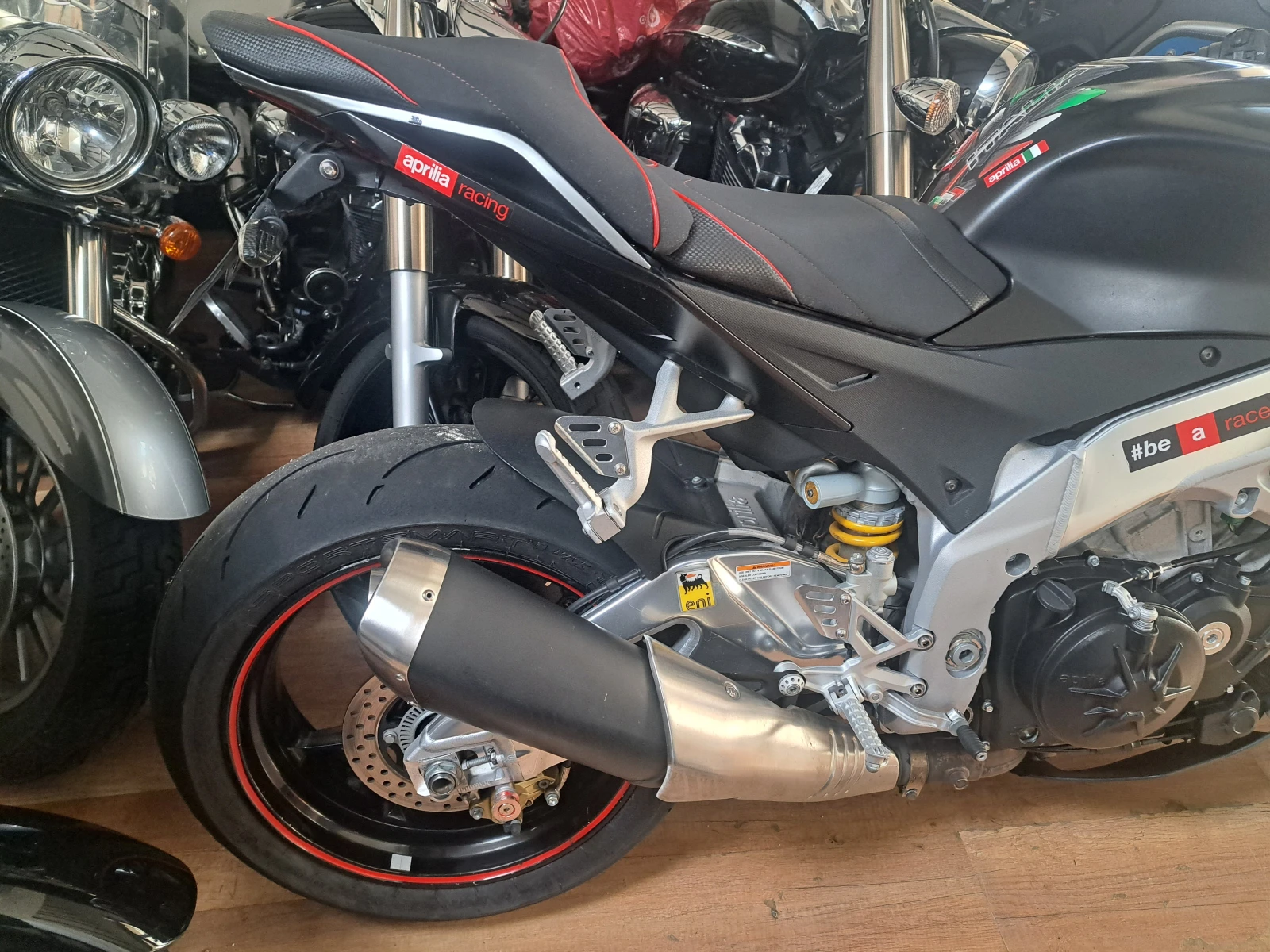 Aprilia Tuono V4 R APRC ABS - изображение 9