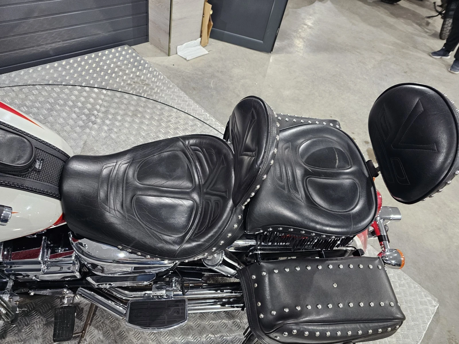 Honda Valkyrie RED & WHITE TANK, снимка 11 - Мотоциклети и мототехника - 54644814
