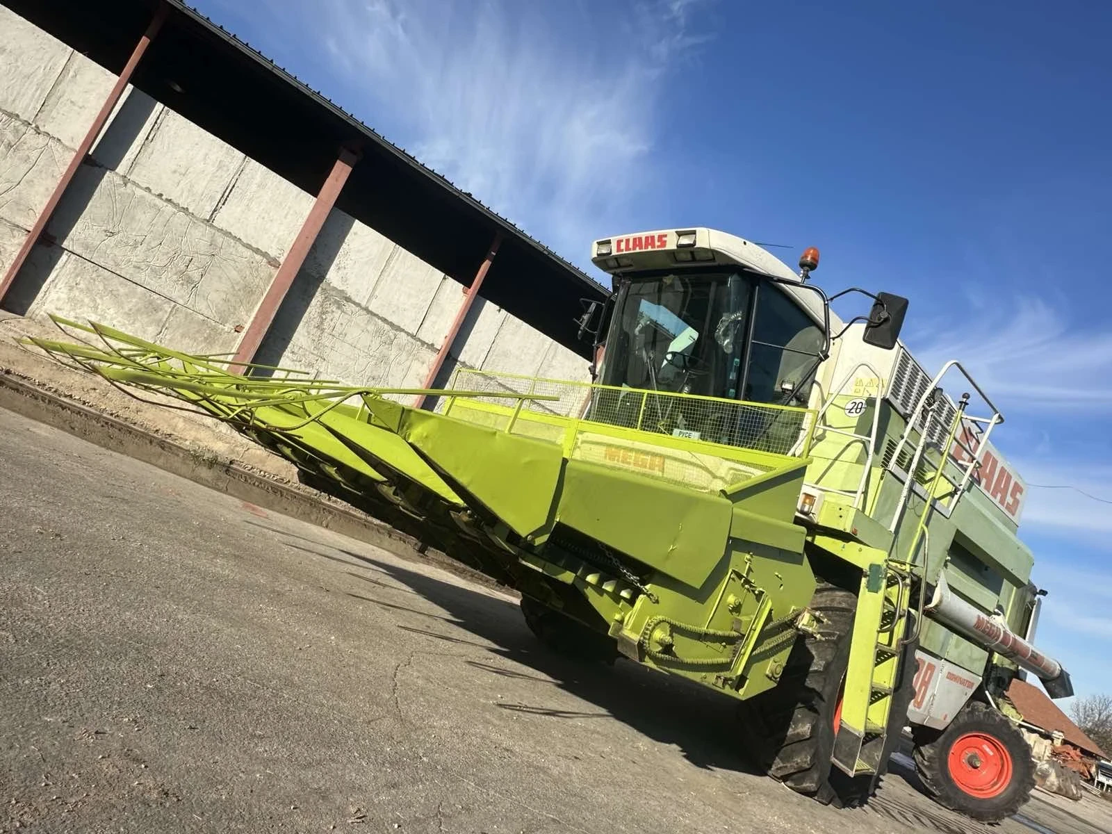 Комбайн Claas Mega 208  - изображение 3