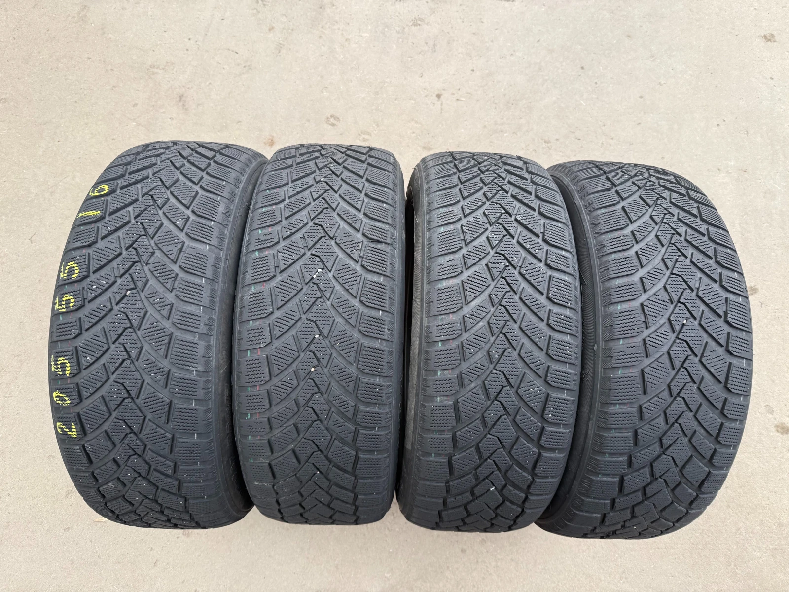 Гуми Зимни 205/55R16