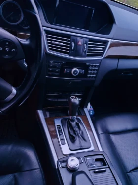 Mercedes-Benz E 200 E220, снимка 14