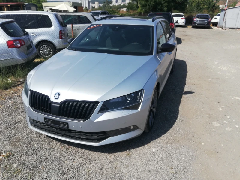 Skoda Superb Sportline, снимка 4 - Автомобили и джипове - 47773355