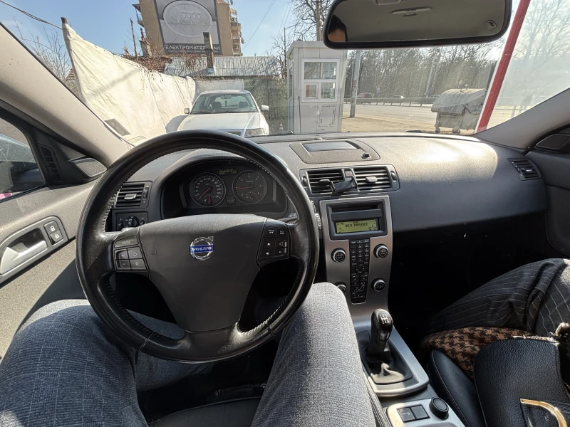 Volvo V50 1.6 HDI 109hp, снимка 11 - Автомобили и джипове - 49078756