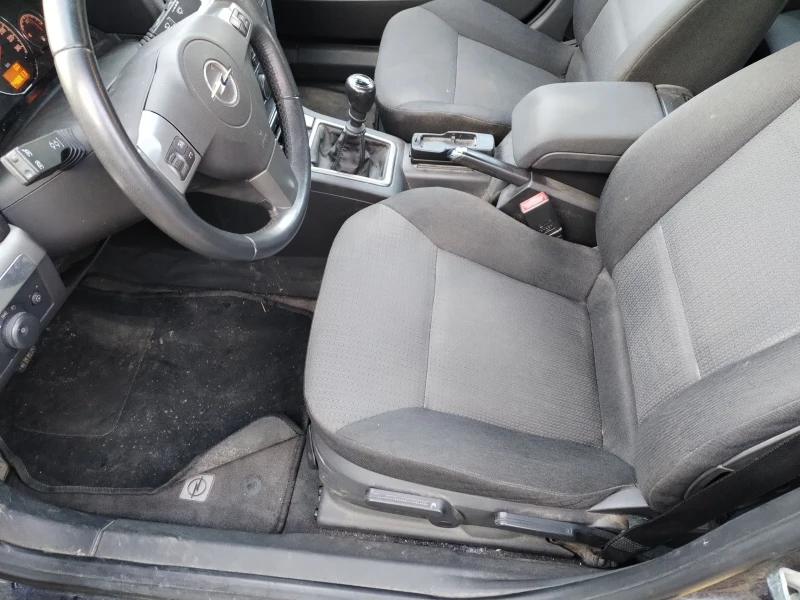 Opel Signum 1.9 CDTI, снимка 12 - Автомобили и джипове - 52817416