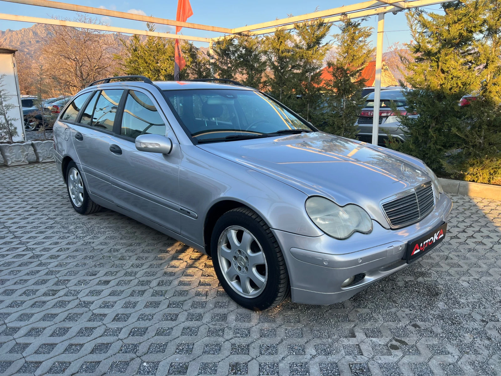 Mercedes-Benz C 200 2.2CDI-122кс= АВТОМАТ= АВТОПИЛОТ= ПАРКТРОНИК= ТЕГЛ - изображение 2