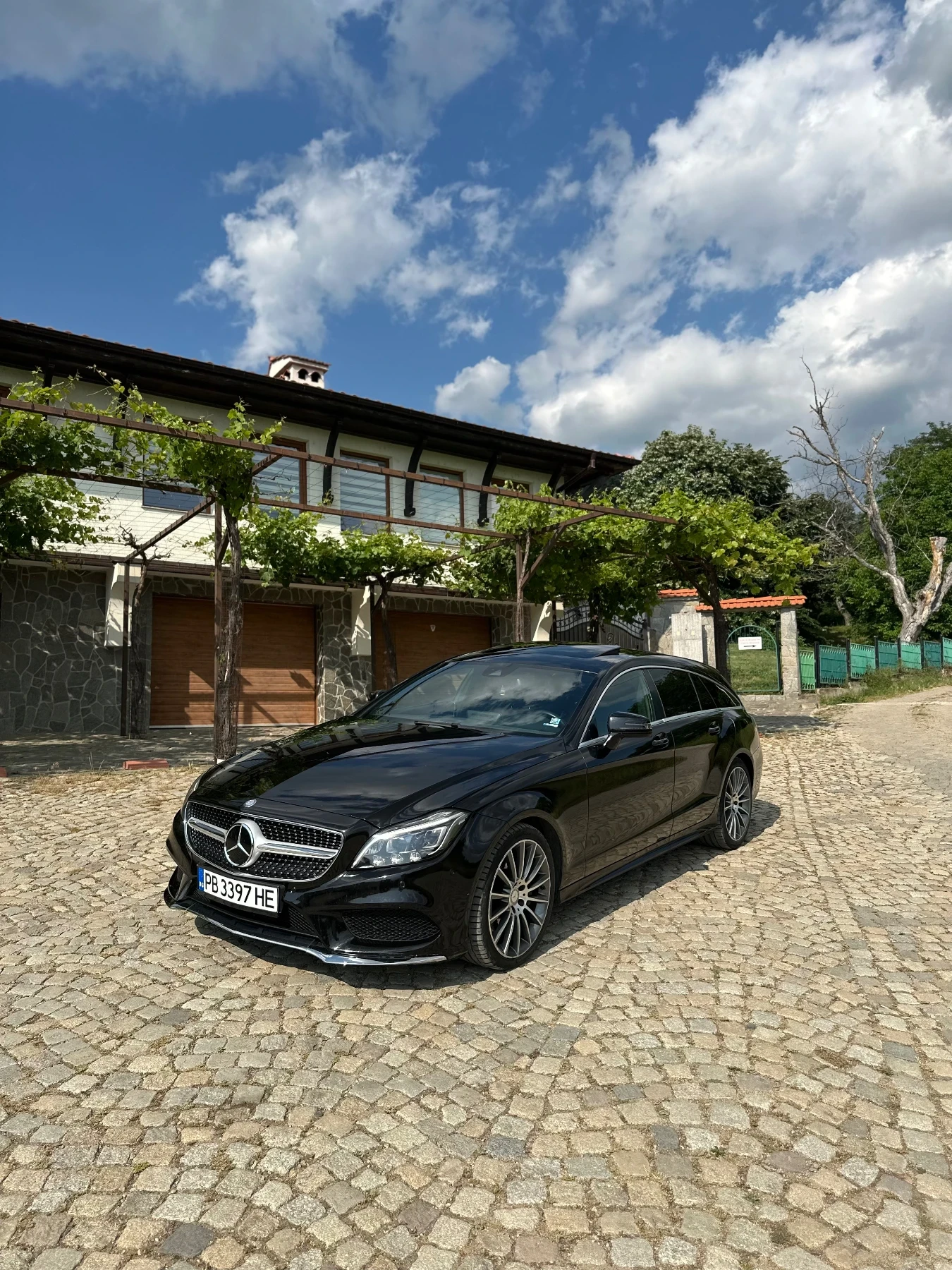 Mercedes-Benz CLS 350 Shooting Brake// AMG PACK/// - изображение 3