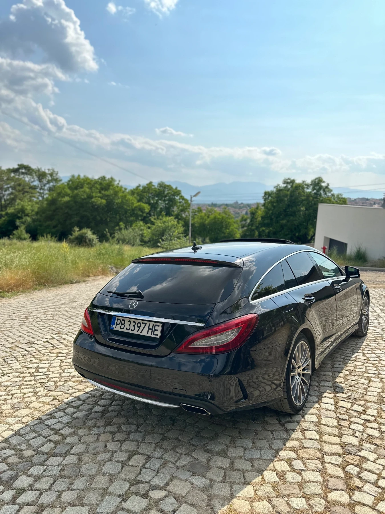 Mercedes-Benz CLS 350 Shooting Brake// AMG PACK/// - изображение 4