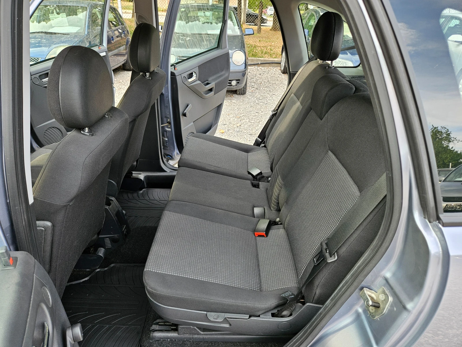 Opel Meriva 1.6 101кс.FACELIFT - изображение 10
