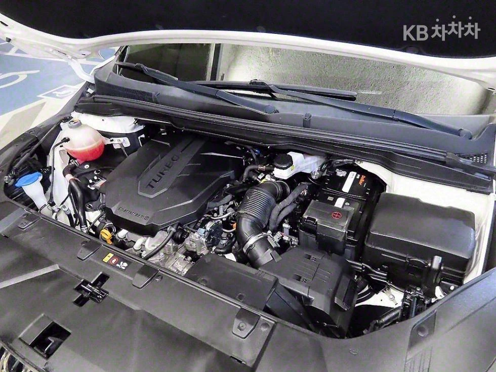 Kia Carnival (KA4) D2.2 7-   . | Mobile.bg   13