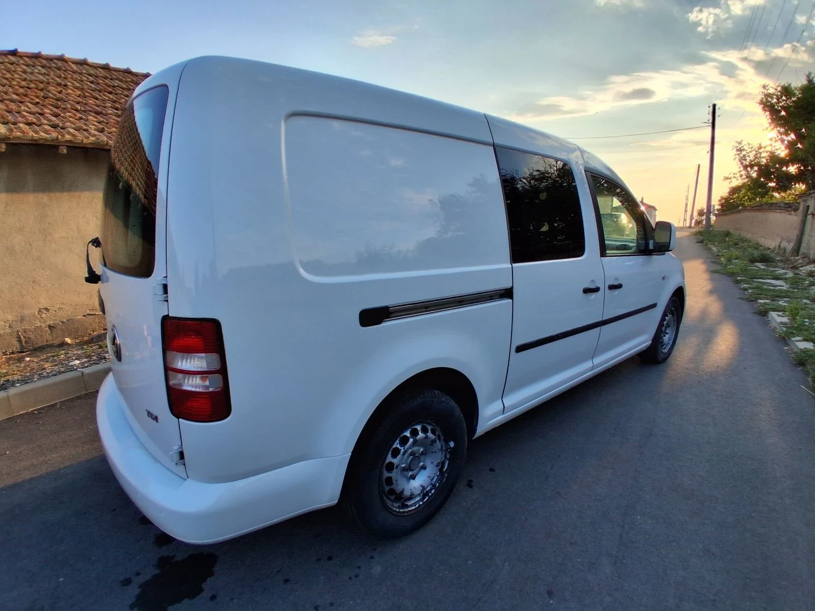 VW Caddy 1.6TDI | Mobile.bg — изображение 5