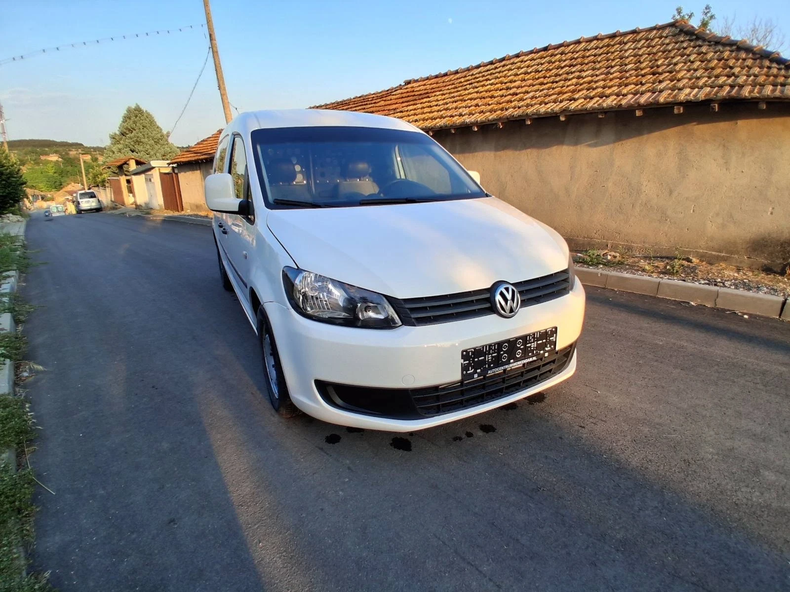 VW Caddy 1.6TDI | Mobile.bg — изображение 6