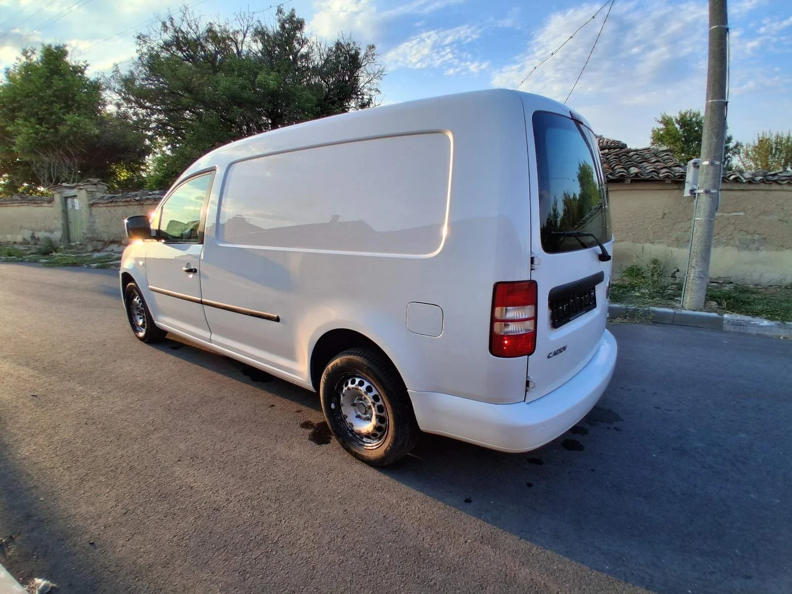 VW Caddy 1.6TDI | Mobile.bg — изображение 8