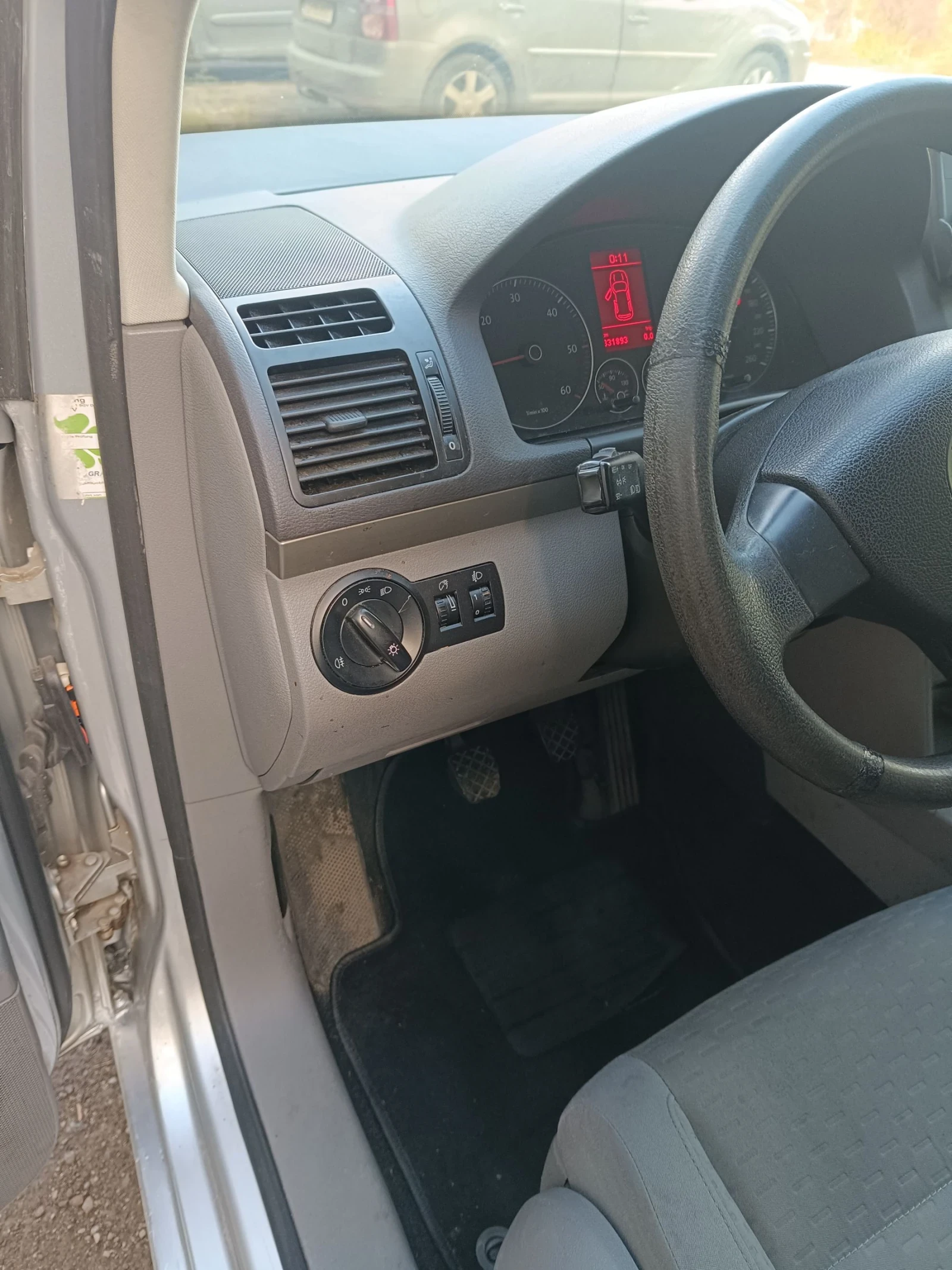 VW Touran 1.9 TDI, 105. | Mobile.bg   13