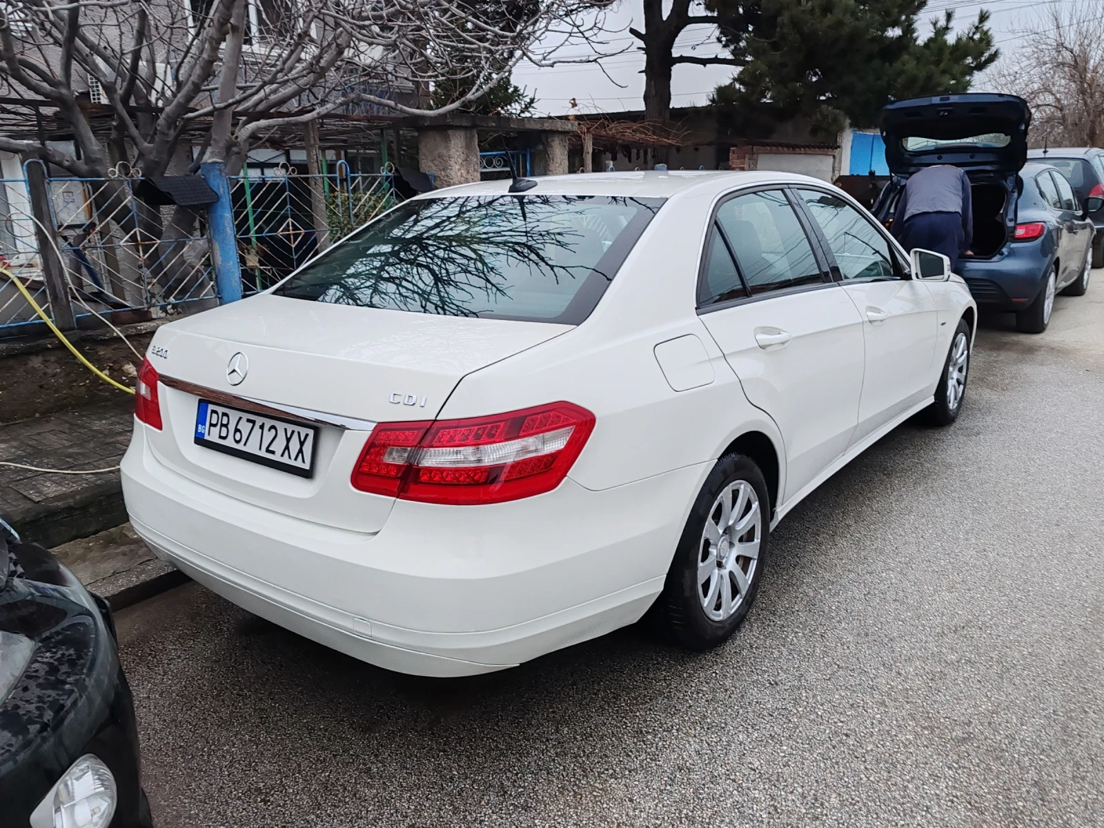 Mercedes-Benz E 200 E220 - изображение 7