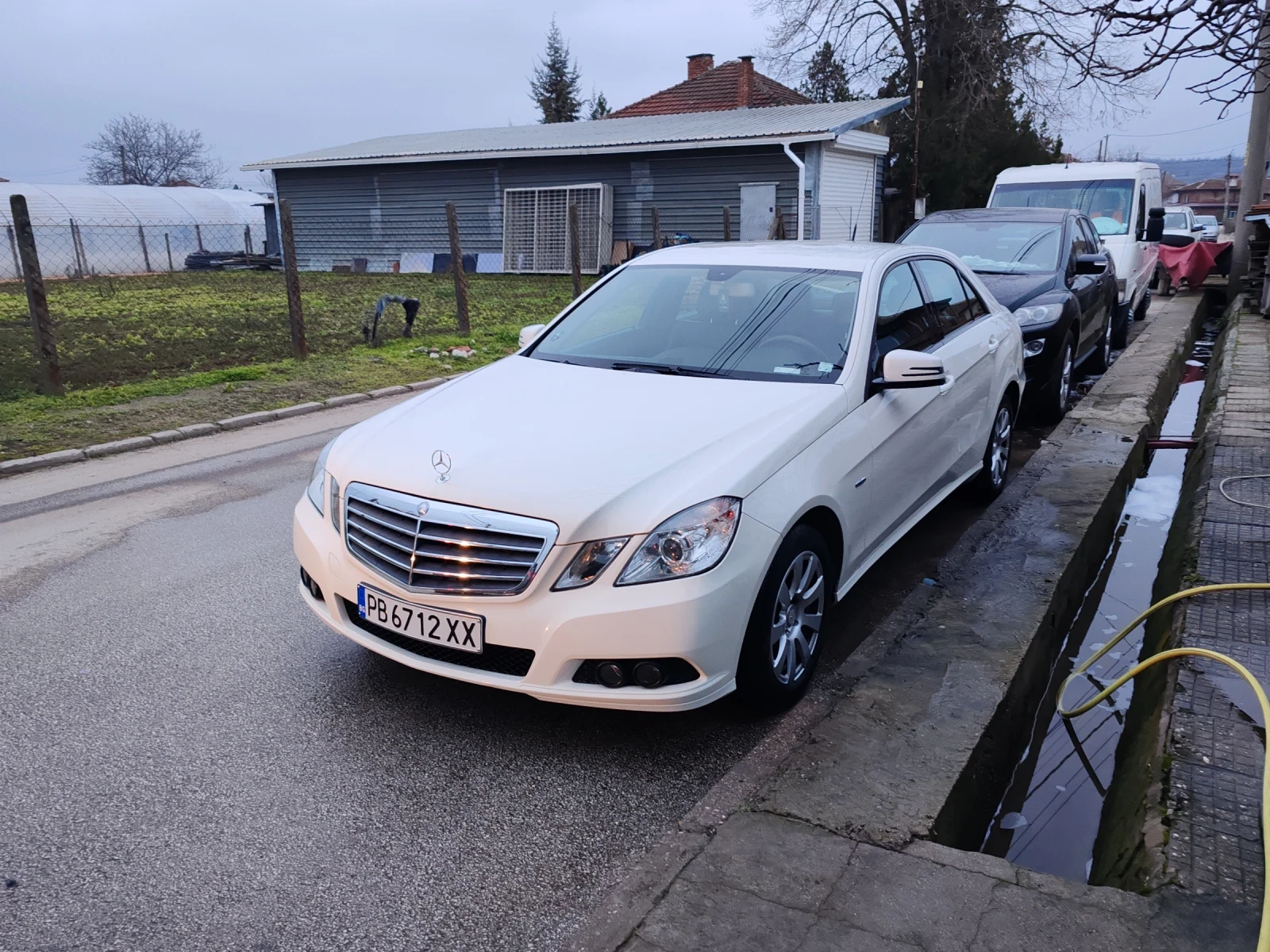 Mercedes-Benz E 200 E220 - изображение 3