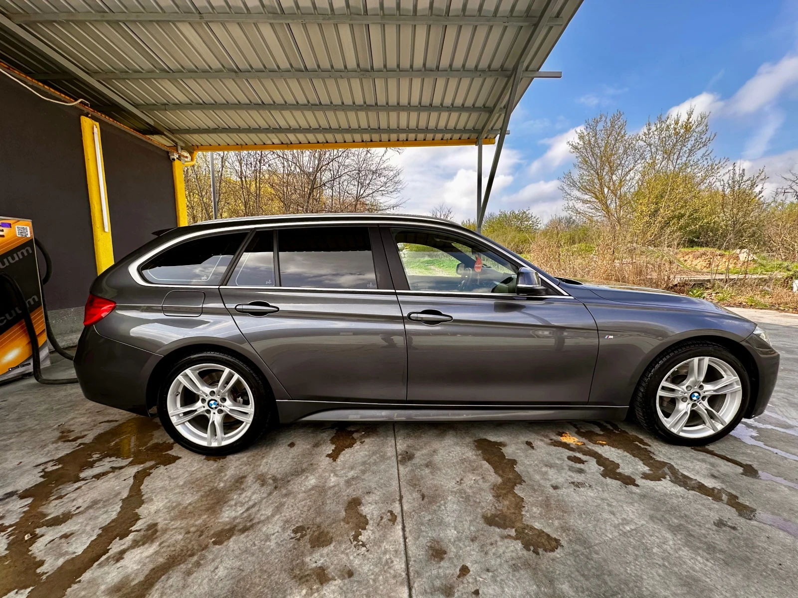 BMW 335 xD  - изображение 3