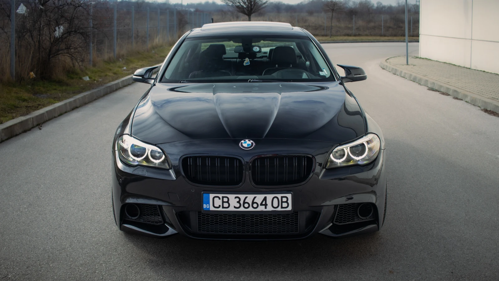 BMW 535 * XDRIVE * KEYLESS * HEAD UP * CARPLAY * ПОДГРЕВИ  - изображение 2