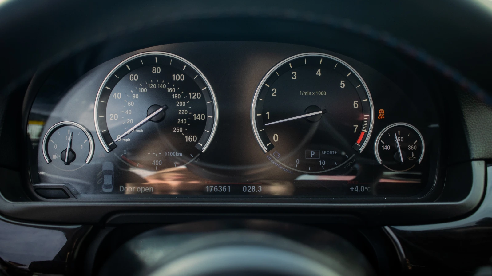 BMW 535 * XDRIVE * KEYLESS * HEAD UP * CARPLAY * ПОДГРЕВИ  - изображение 10