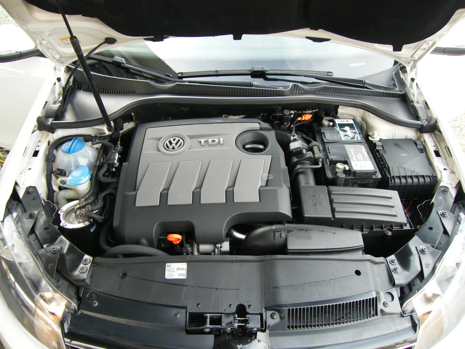 VW Golf 1.6TDI HIGHLINE, снимка 15 - Автомобили и джипове - 53734913