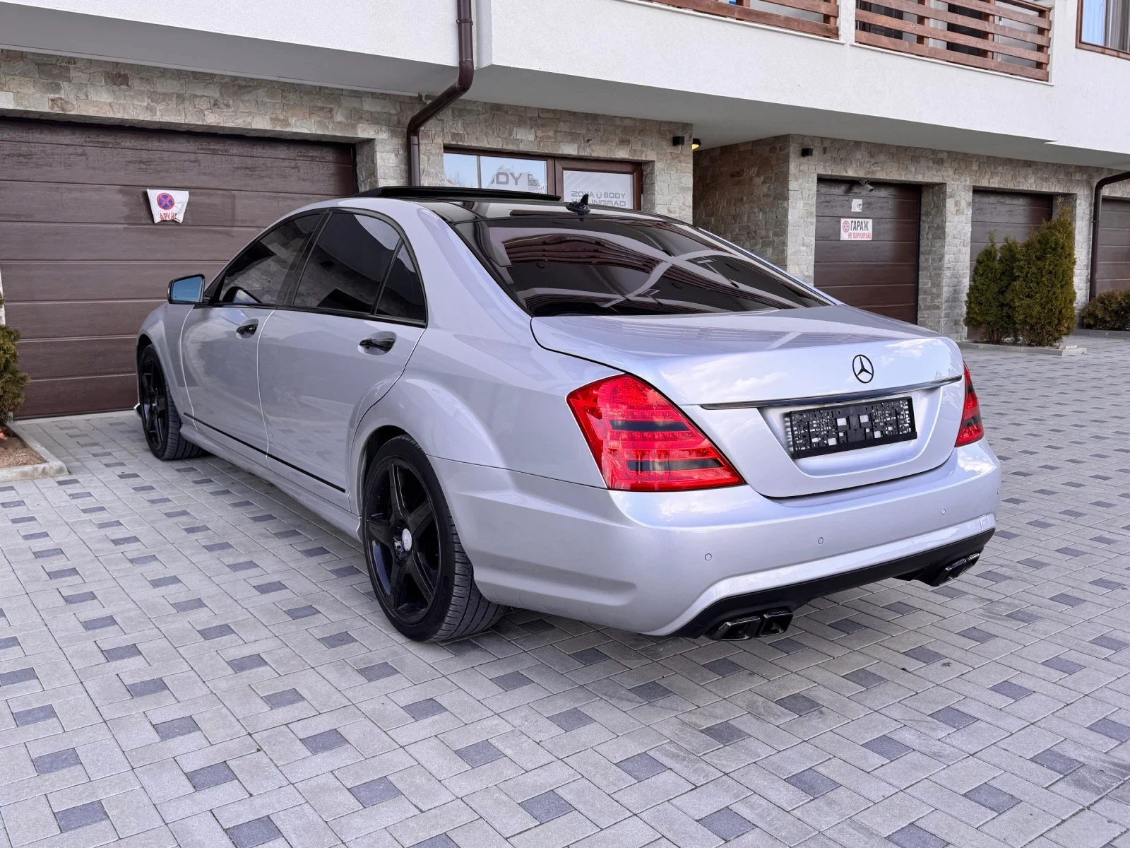 Mercedes-Benz S 500 AMG#Bang & Olufsen#Dis#Nigh vision# Full Max !!!, снимка 6 - Автомобили и джипове - 54101543