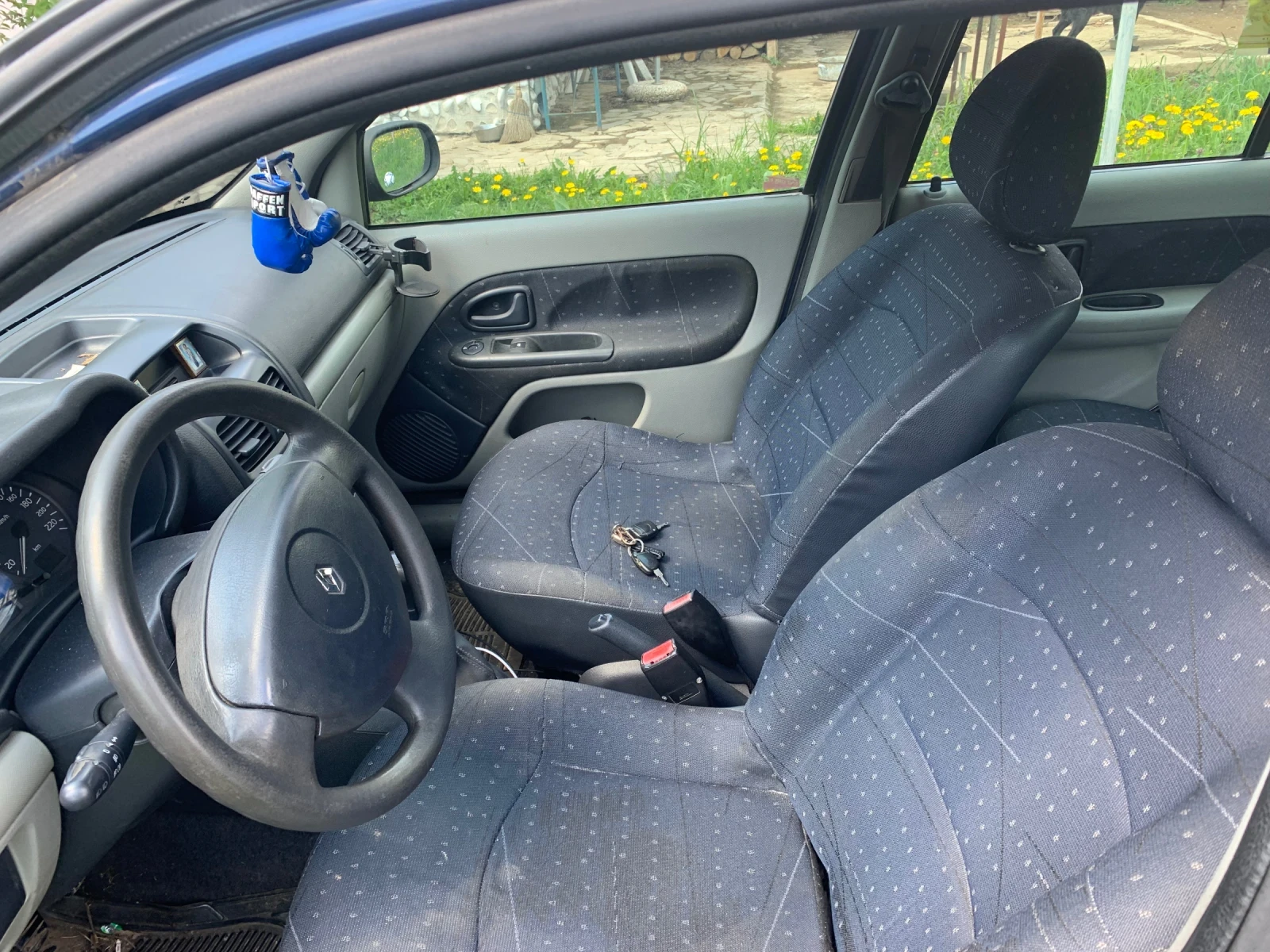 Renault Clio, снимка 2 - Автомобили и джипове - 54235590