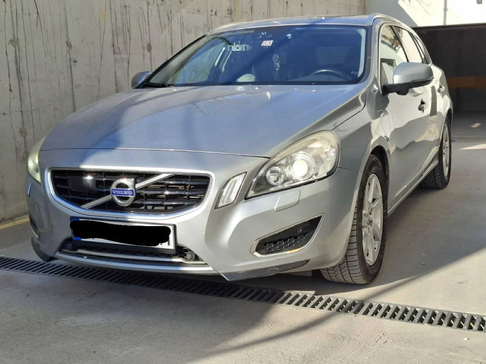 Volvo V60, снимка 5 - Автомобили и джипове - 54246477